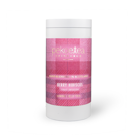 Infusión de frutas de hibisco y bayas