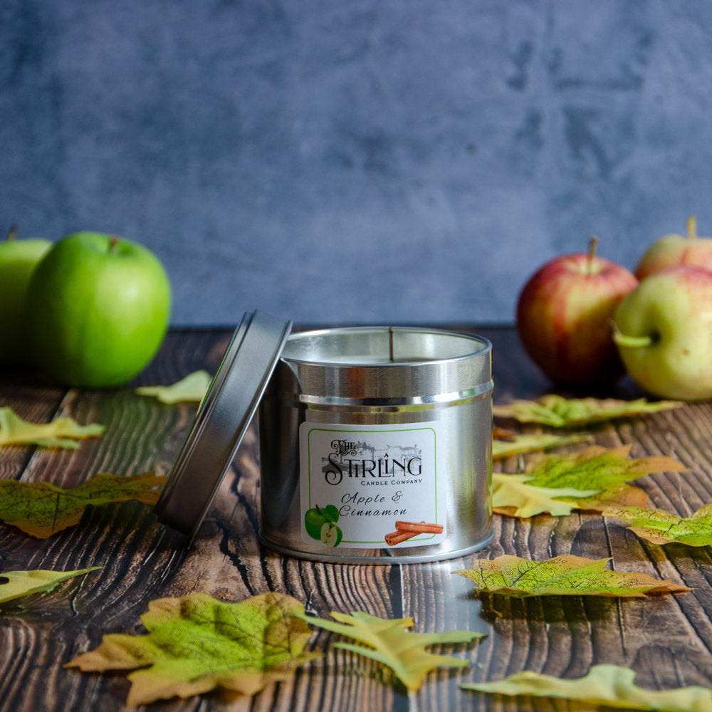 Pomme et Cannelle - Bougie en Étain de Voyage - Mèche en Coton